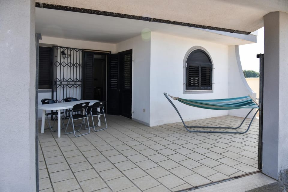 Property building, Seating area