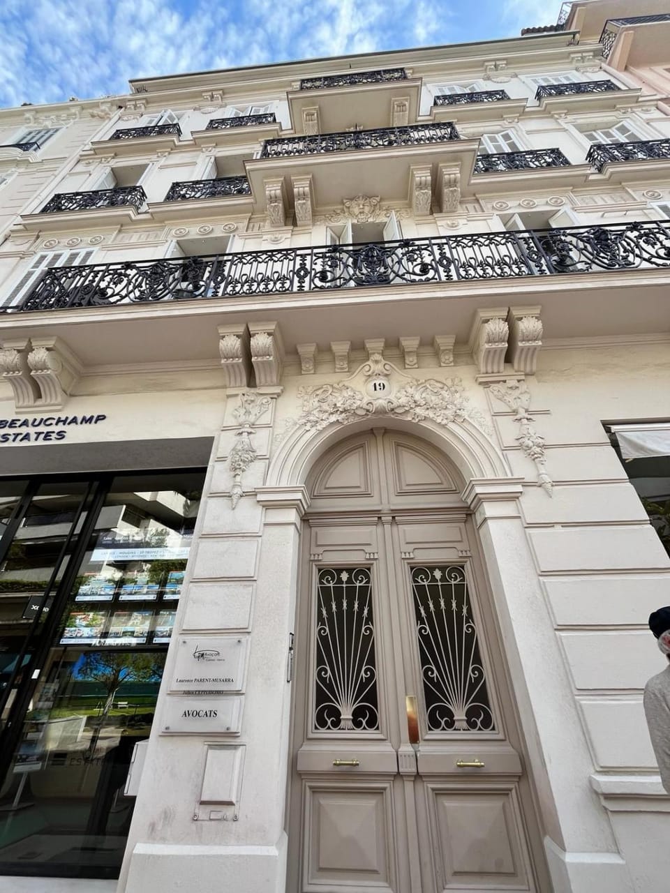 Facade/entrance