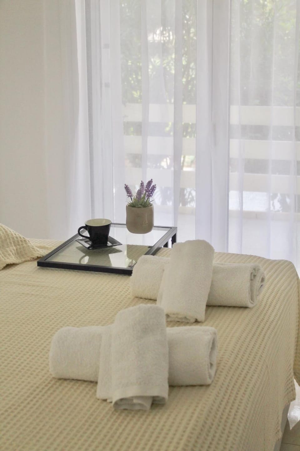 Bed, Photo of the whole room, Bedroom, towels