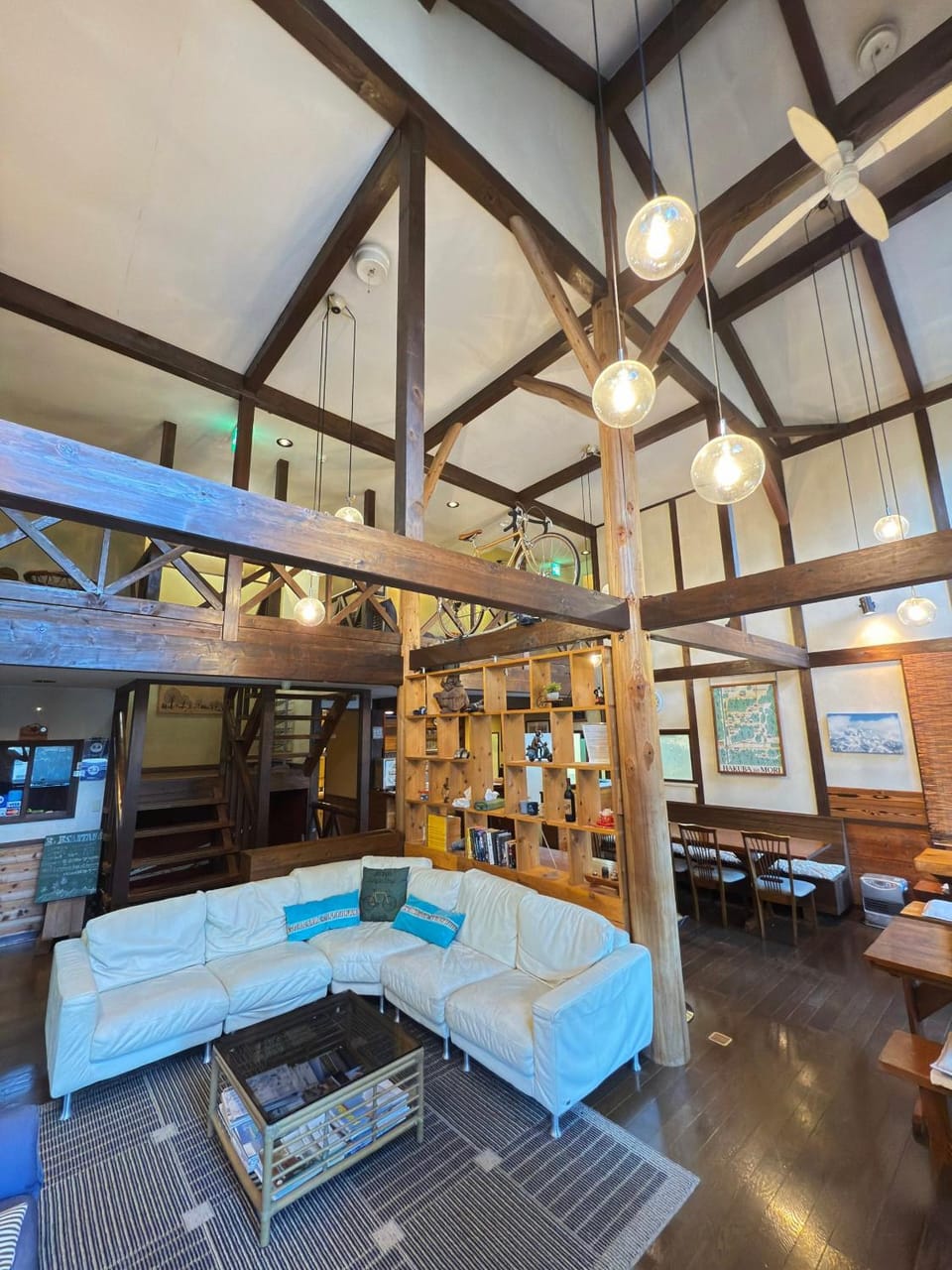 Living room, Photo of the whole room, Seating area