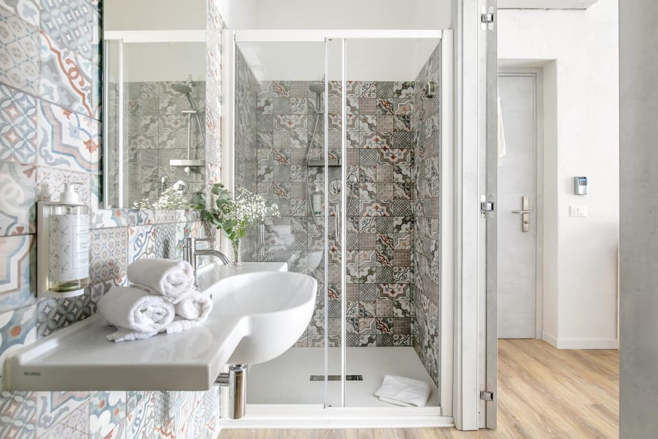 Shower, Bathroom