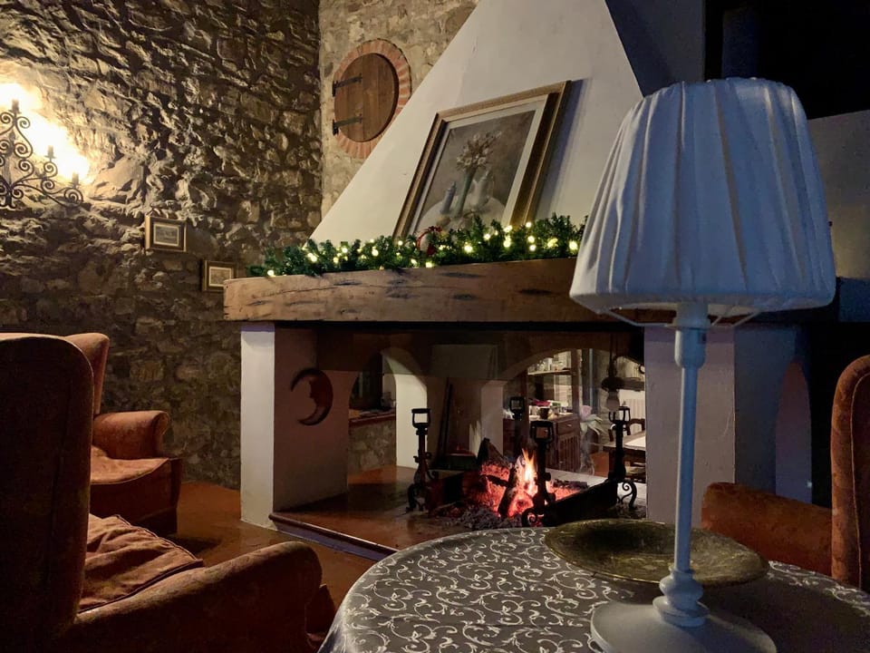 Communal lounge/ TV room, Winter, Lounge or bar