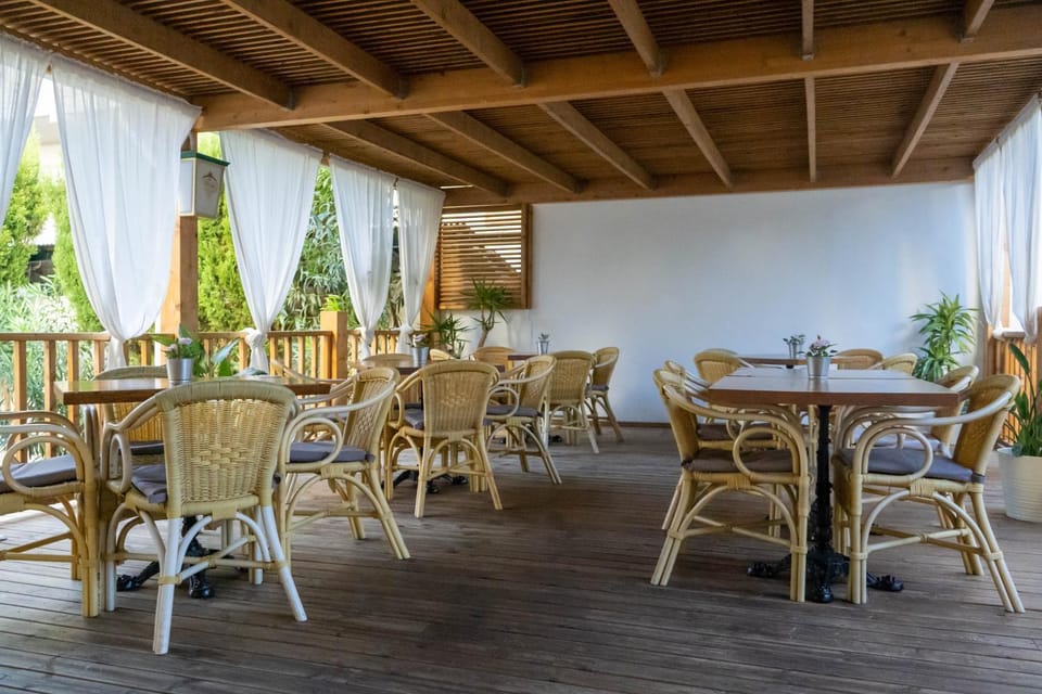 Balcony/Terrace, Food and drinks, Dining area, Area and facilities