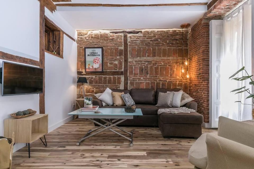 Bonito apartamento en típica corrala en el centro de Madrid Apartment in Centro