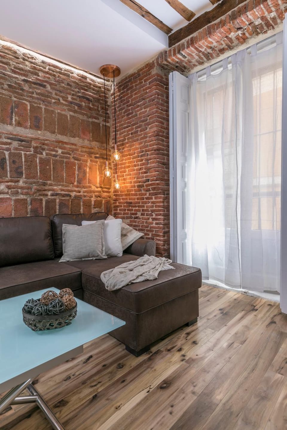 Bonito apartamento en típica corrala en el centro de Madrid Apartment in Centro
