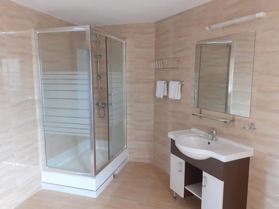 Pensiunea Cionca str 1 Decembrie 1918 nr 466 Bed and Breakfast in Cluj County