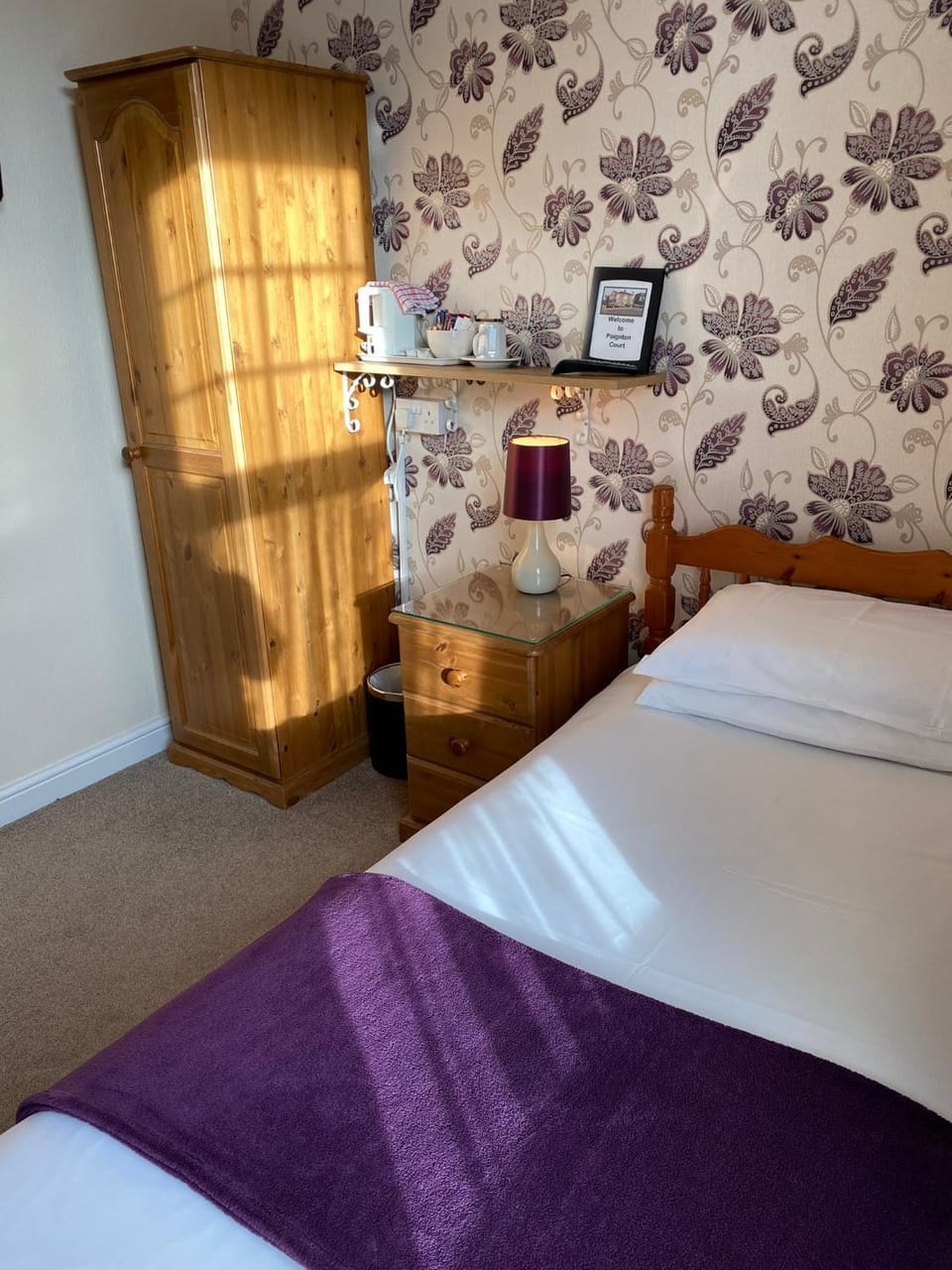 TV and multimedia, Coffee/tea facilities, Photo of the whole room