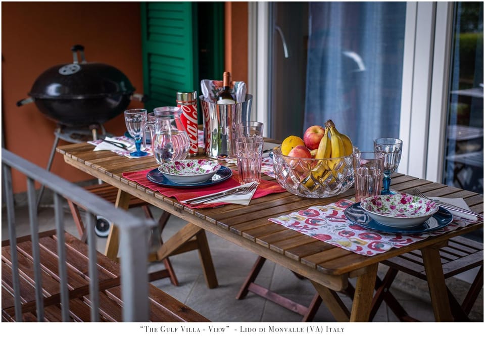 Dining area, Lunch