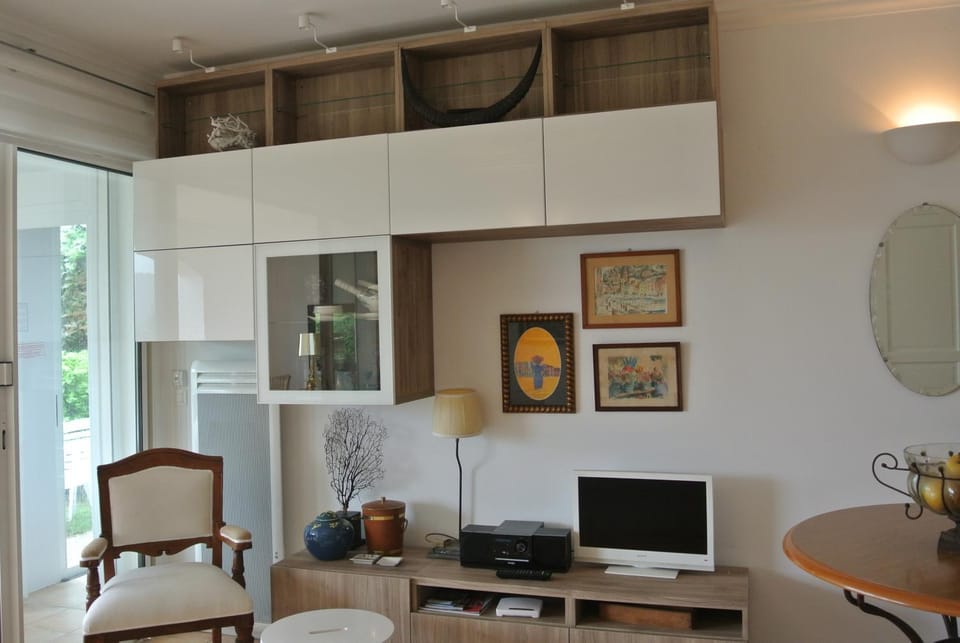 Library, Living room, Lounge or bar