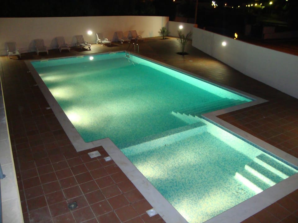 Swimming pool, Swimming pool
