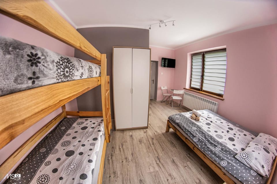 Photo of the whole room, bunk bed