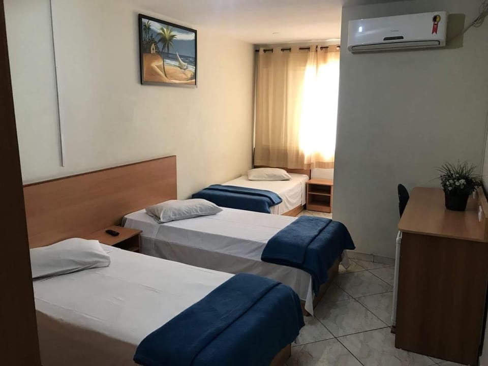 Bed, Bedroom, air conditioner