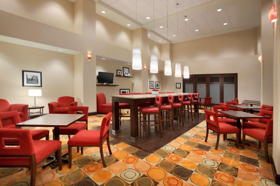 Communal lounge/ TV room, Lobby or reception