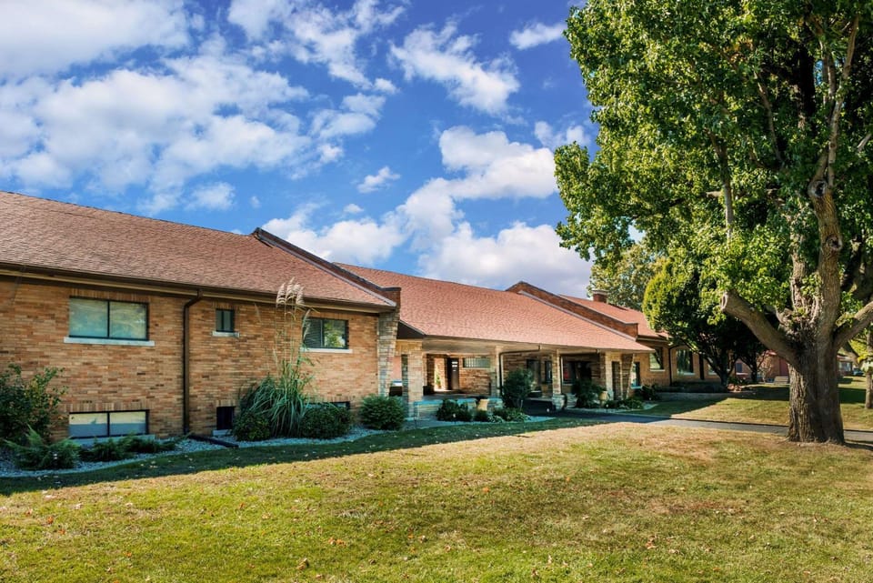 Property building, On site