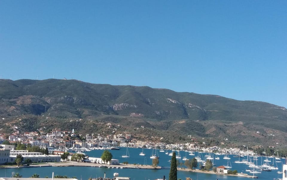 Forest & Sea Apartment Apartment in Poros
