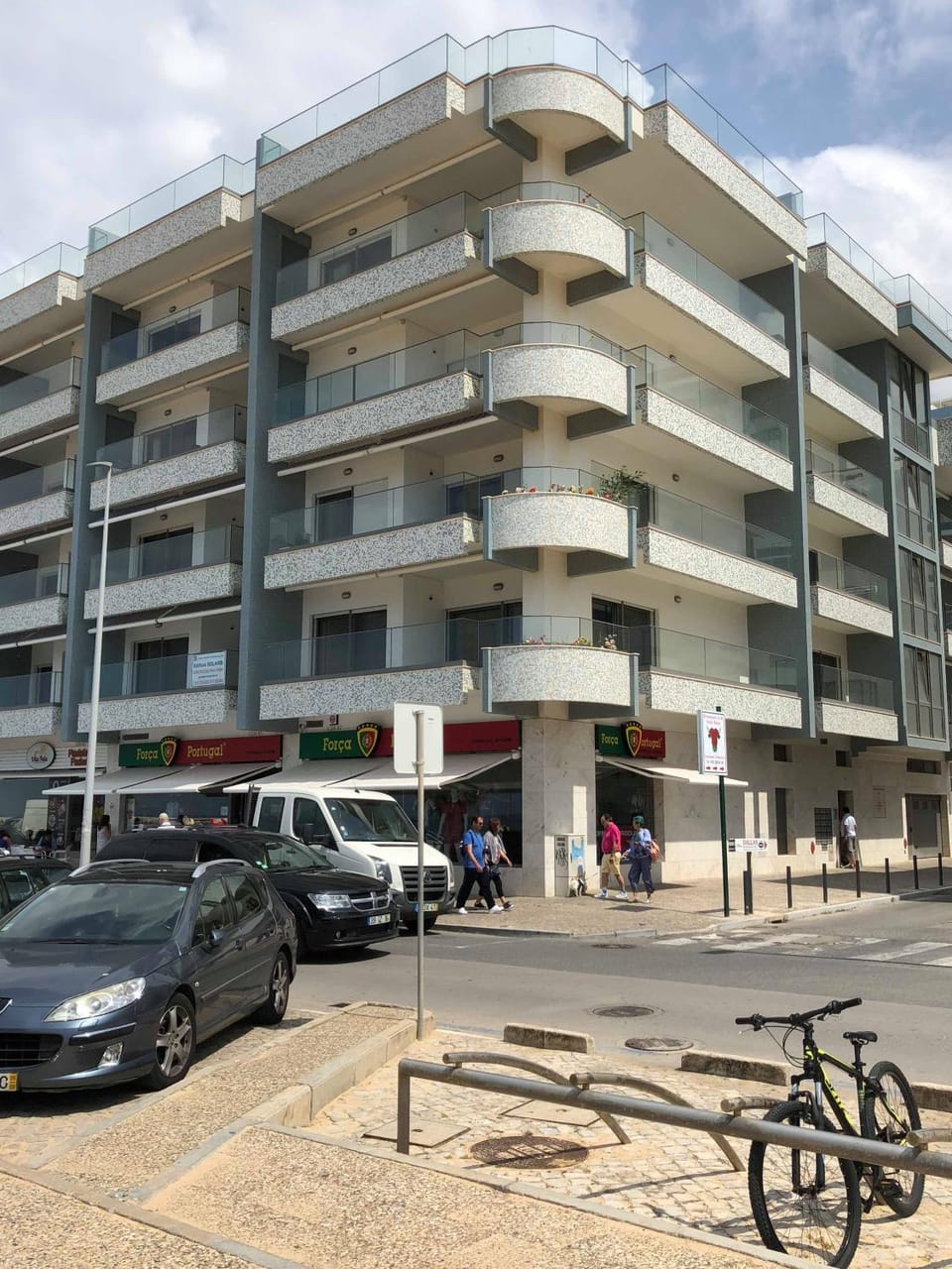 Facade/entrance