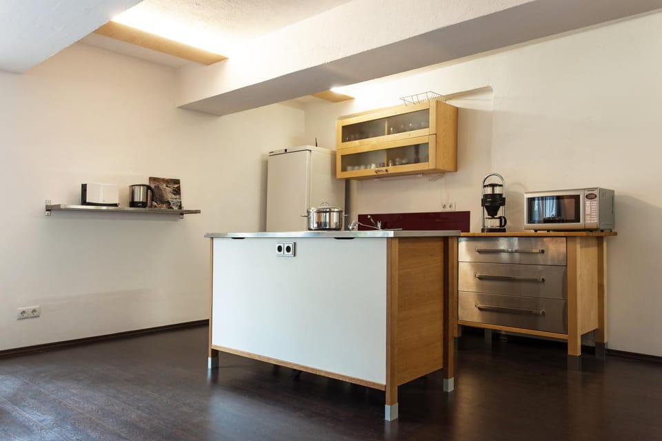 Coffee/tea facilities, Kitchen or kitchenette