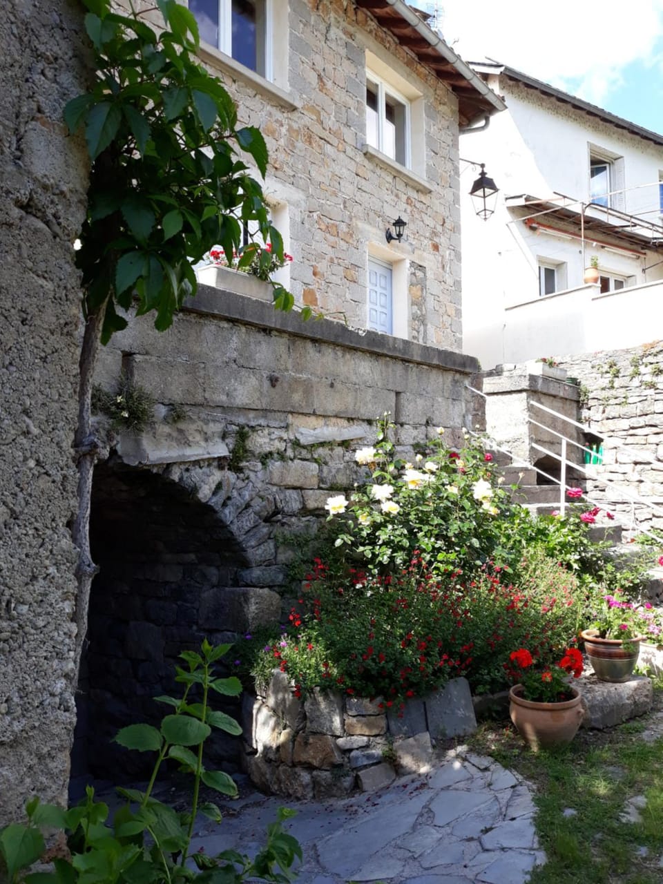 Property building, Facade/entrance