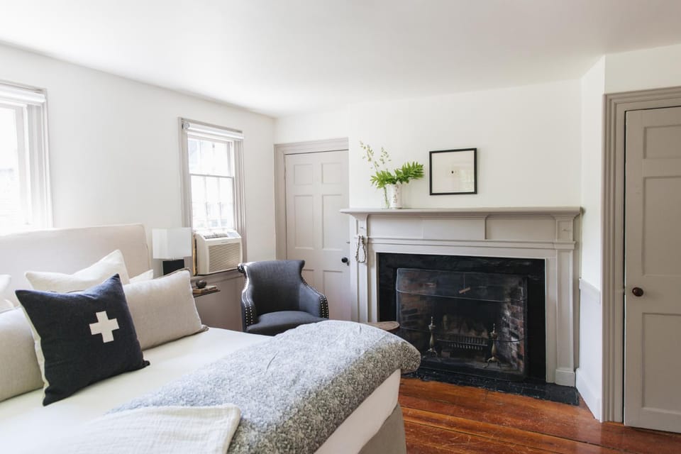 Bed, Seating area, Bedroom, flat iron
