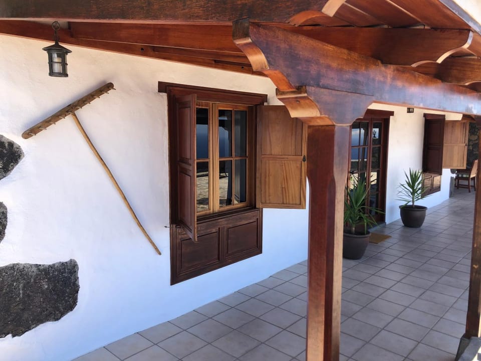 Los Torres I House in La Palma