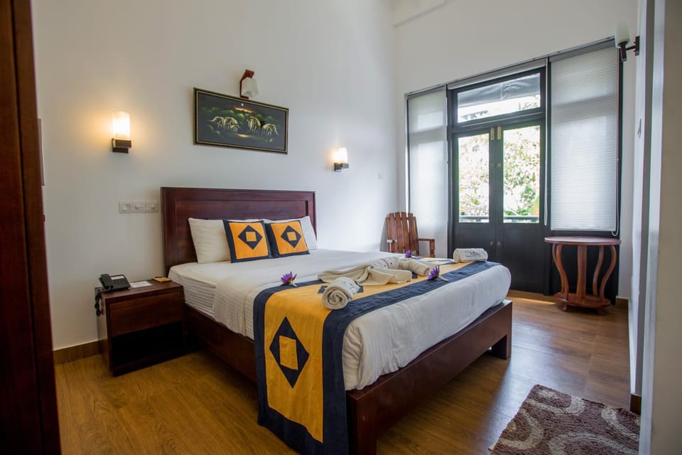 Bed, Garden view