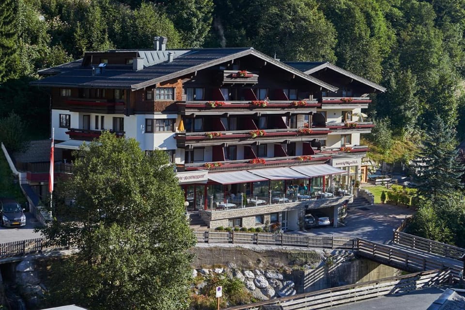 Property building, Bird's eye view