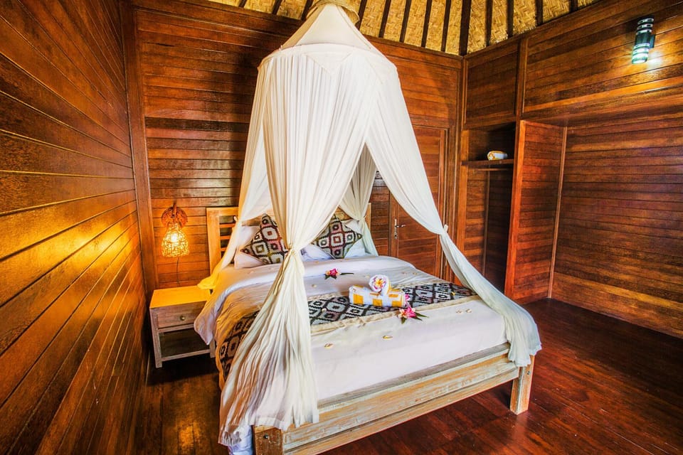 Maha Guru Huts Campground/ 
RV Resort in Nusapenida