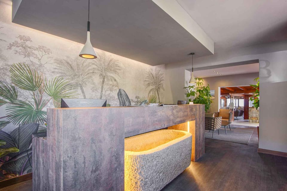 Lobby or reception, Lobby or reception