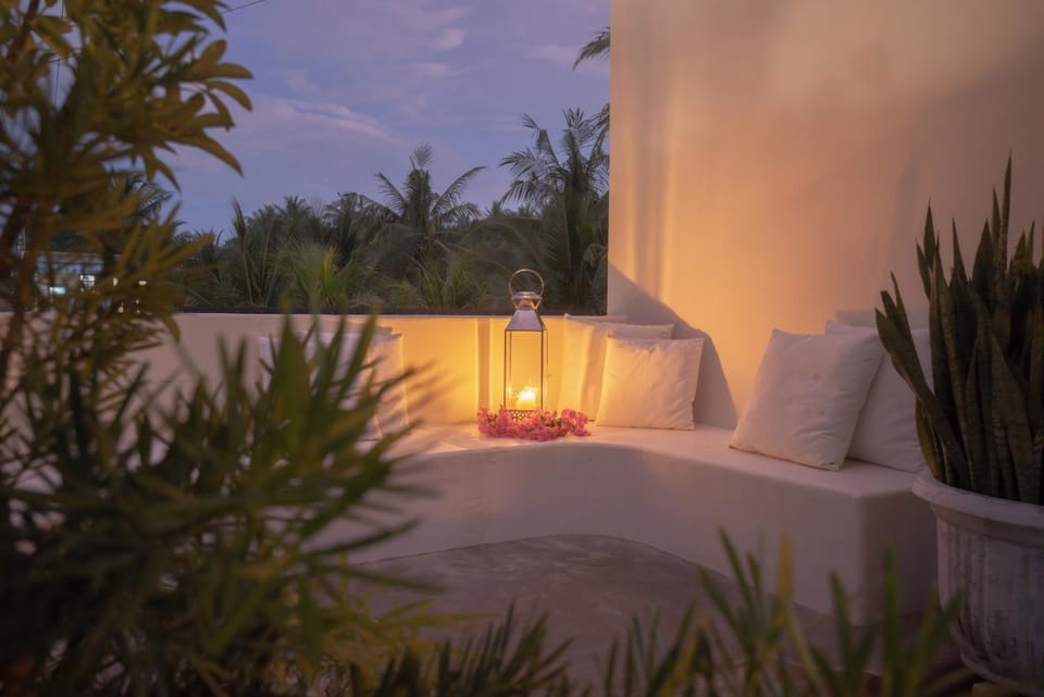 Cabana - Boutique Beachfront Accommodation Hotel in Pemenang