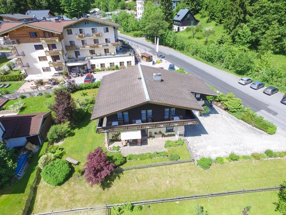 Off site, Bird's eye view, Summer