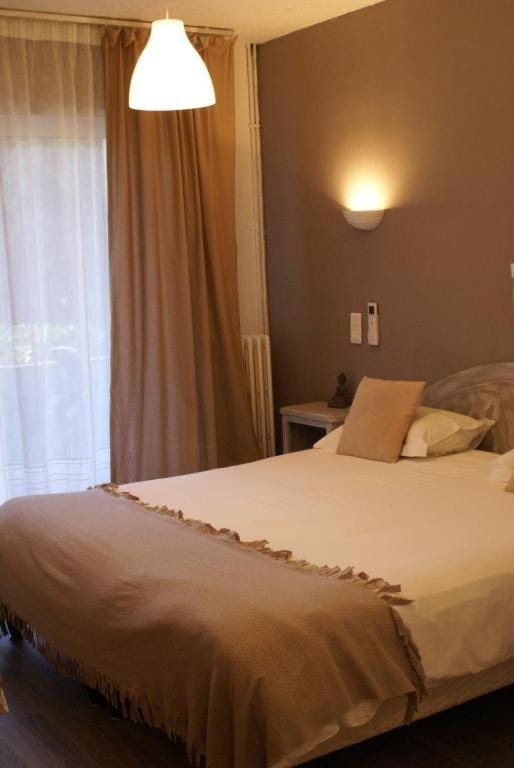 Le Petit Manoir Hotel Provence Hotel in Villeneuve-lès-Avignon