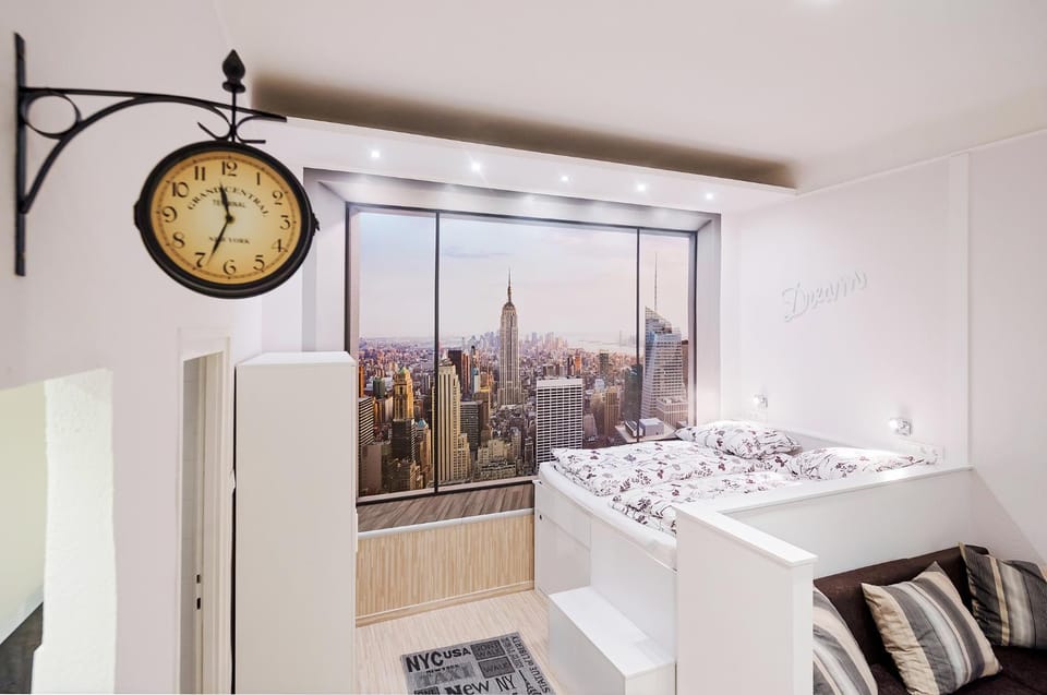 FREE PARKING, QUIET design flat in the centre Apartment in Budapest