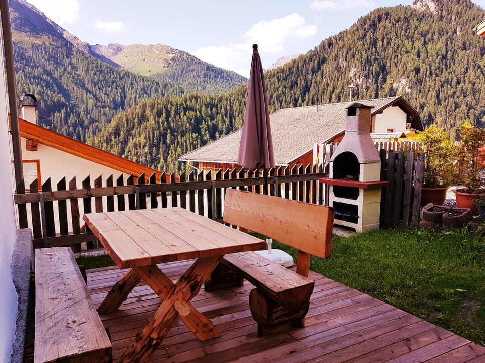 Property building, BBQ facilities, BBQ facilities, Garden, Balcony/Terrace, Garden view