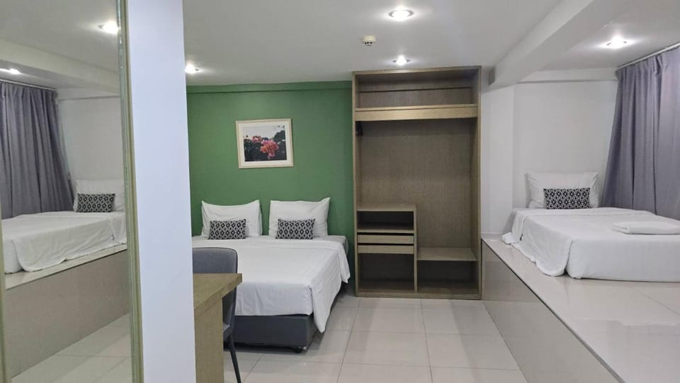 Bed, Bedroom