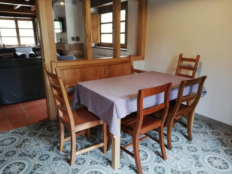 Corte del Rondiellu 2 House in Asturias