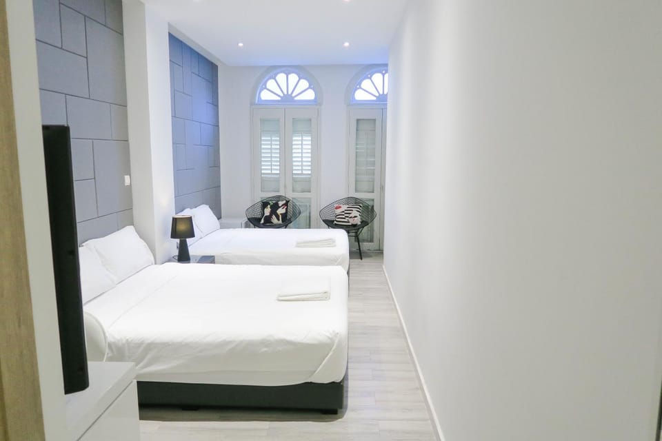 Comfy Studio 3 by Ong Realty Apartment in Singapore