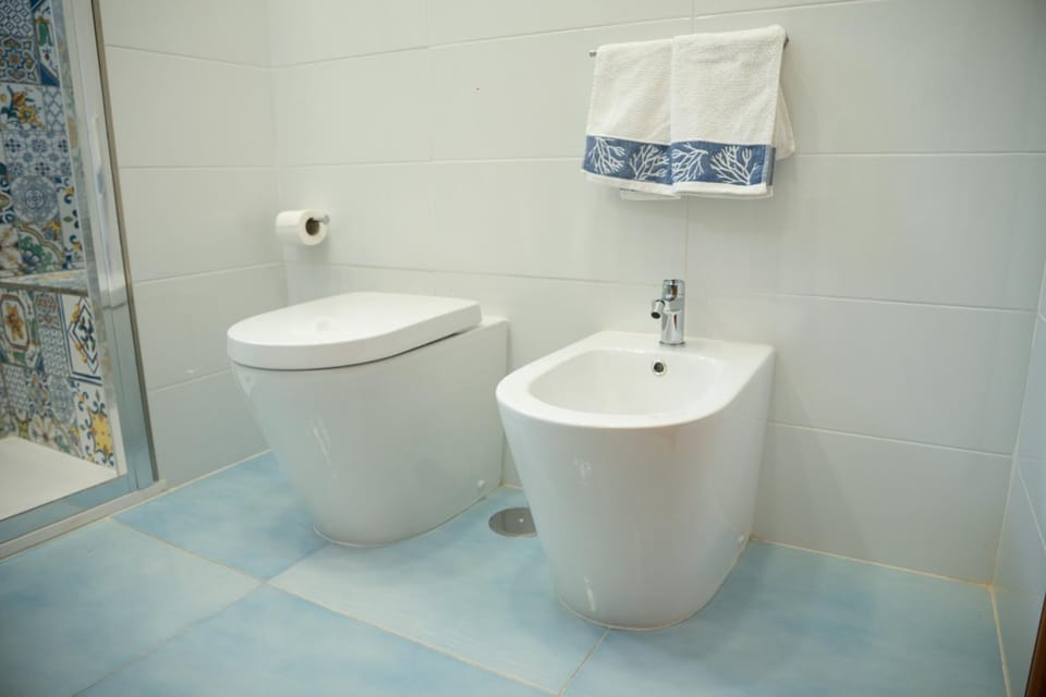 Bathroom, bidet
