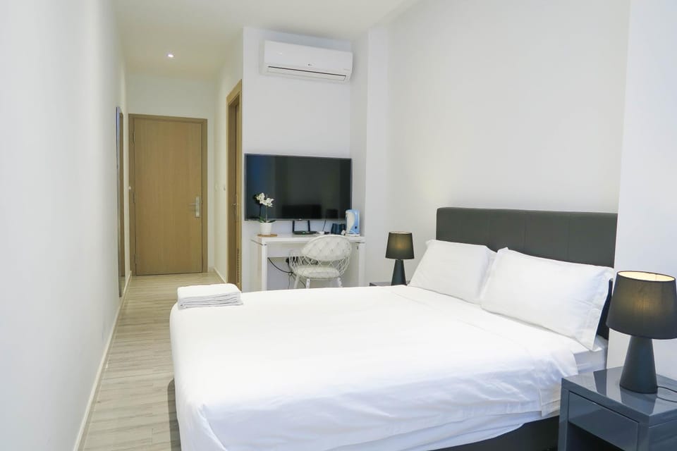 Comfy Studio 5 by Ong Realty Apartment in Singapore