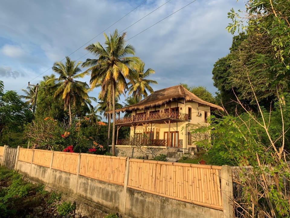 Property building, Garden, Garden view