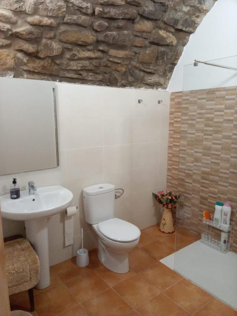 Casa "La Huerta" DE RODA DE ISABENA Country House in Catalonia