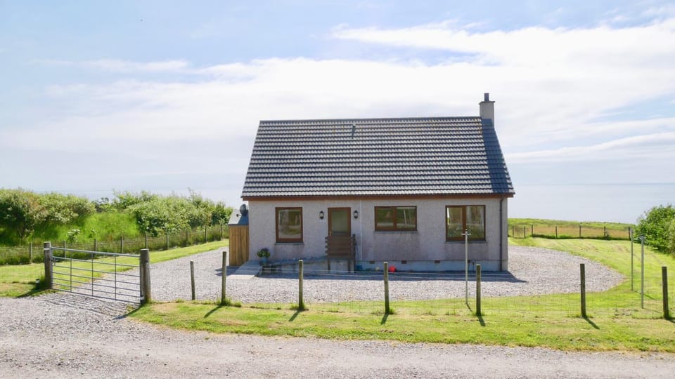 Facade/entrance, On site, Garden view, Sea view