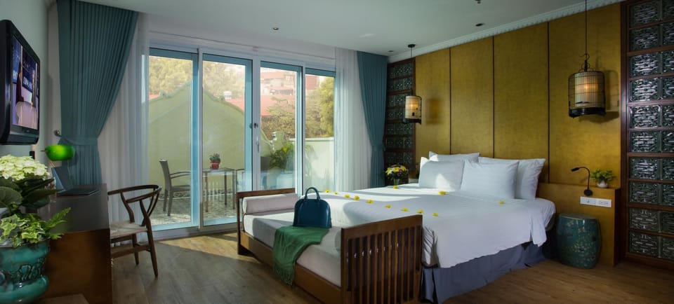 Photo of the whole room, Lake view, Lake view