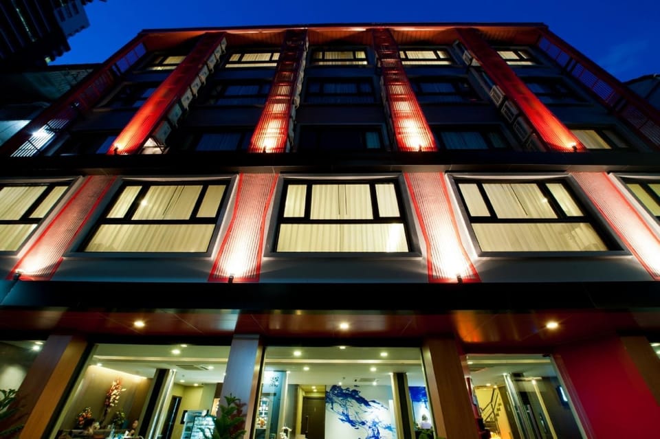 Facade/entrance