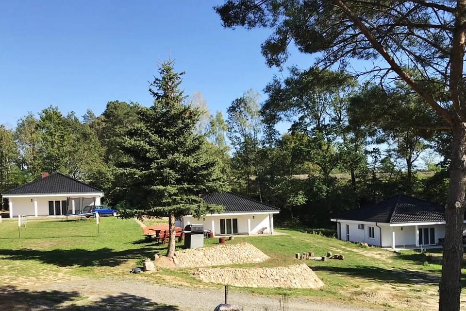 Facade/entrance, Garden view