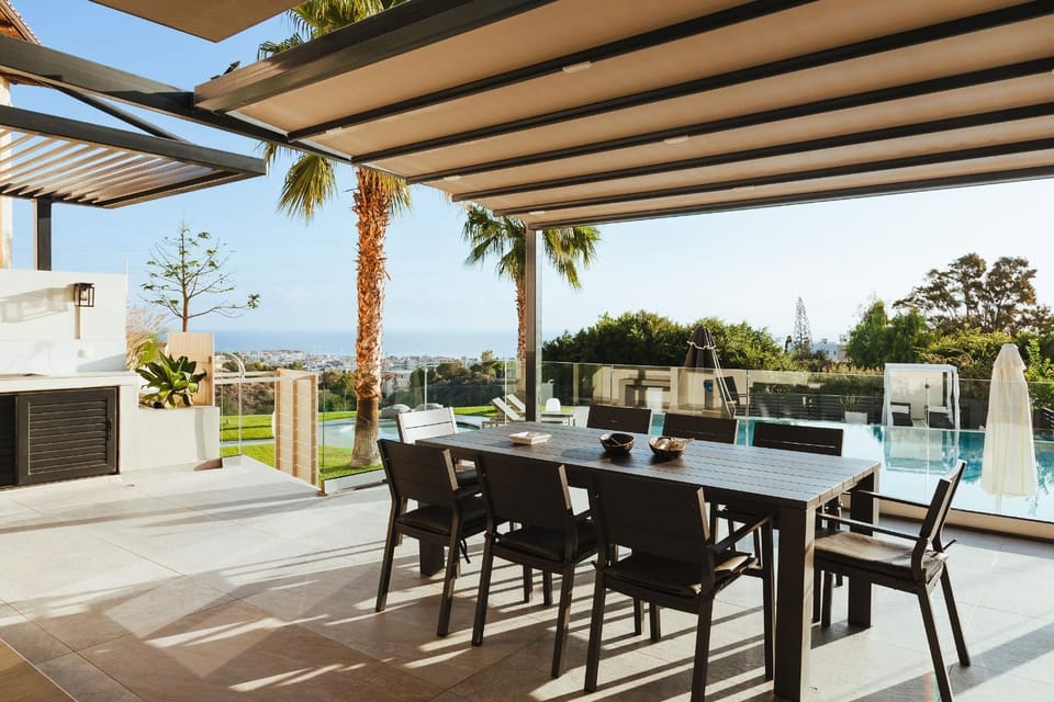 Day, BBQ facilities, Seating area, Pool view, Swimming pool