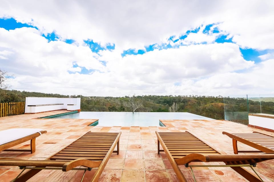 Mountain view, Swimming pool