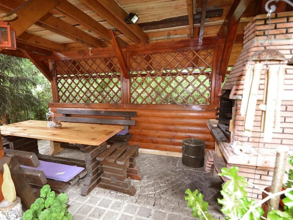 Location, children, Family