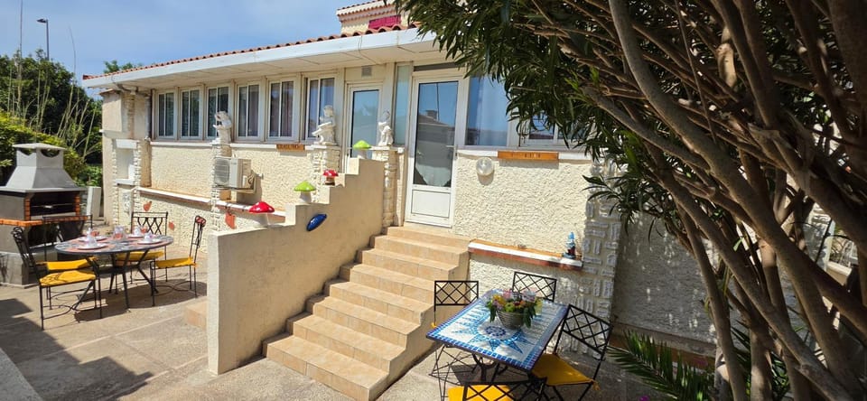Patio, Day, Garden, View (from property/room), Balcony/Terrace, Dining area, Garden view
