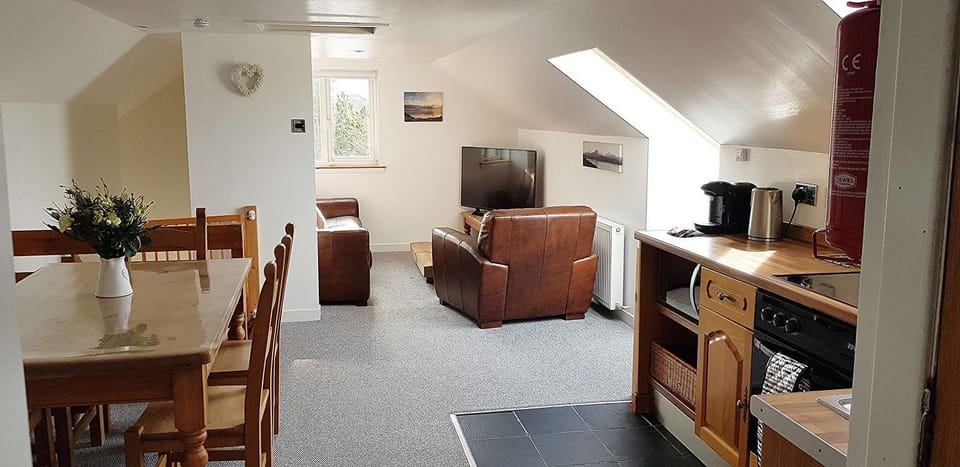 Living room, Dining area, kitchen