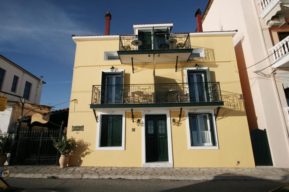 Facade/entrance, Facade/entrance, Day, View (from property/room), Cycling